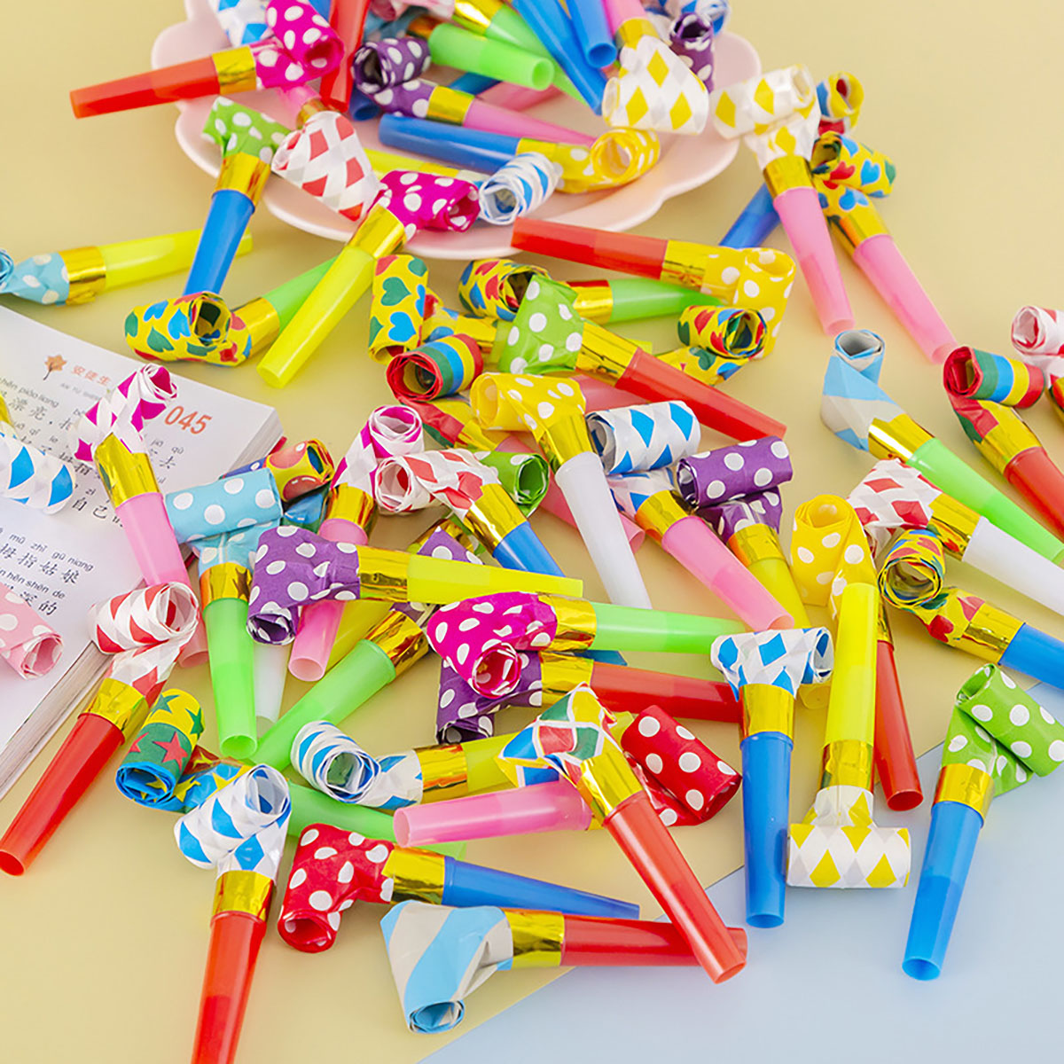 30PCS Colorful Whistles Toy Fu - Party Games Easter 评论和价格